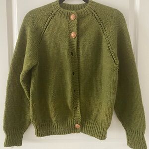 Women’s Beautiful Hand Knitted Army Green Cardigan Medium